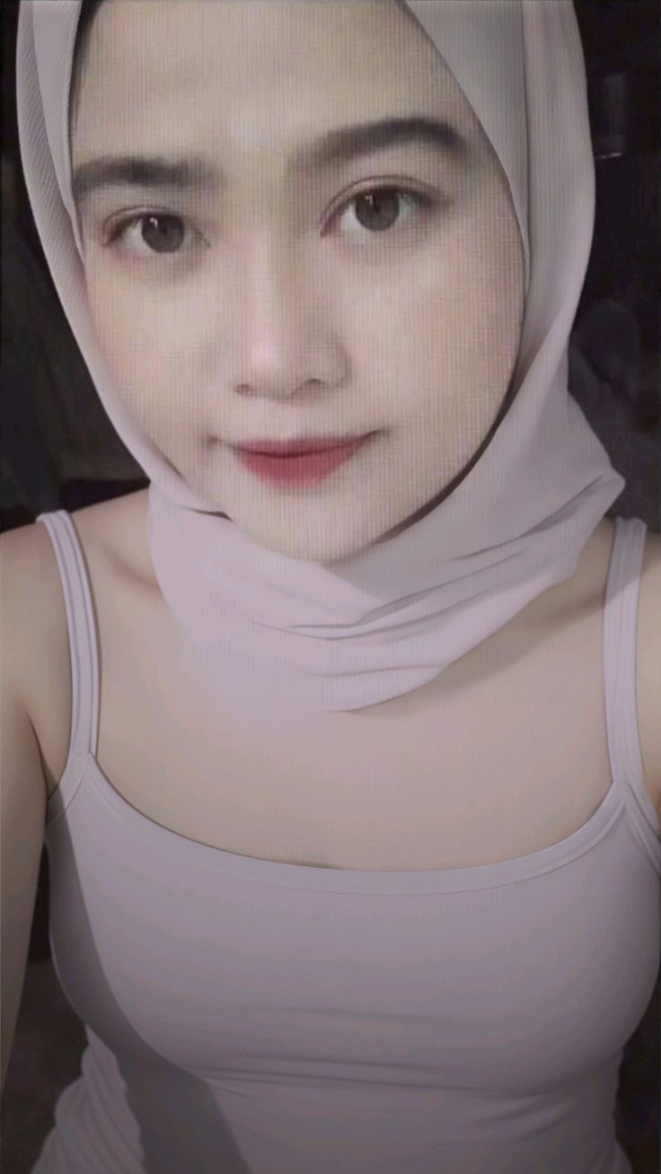 Guru Viral Hijab Dikocok-in Penuh Kasih dan Sayang Top Global 2025